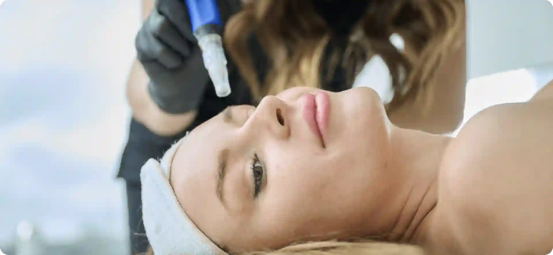 How Do Microneedles Trigger New Collagen and Elastin in Loose Skin Nottinghamshire?